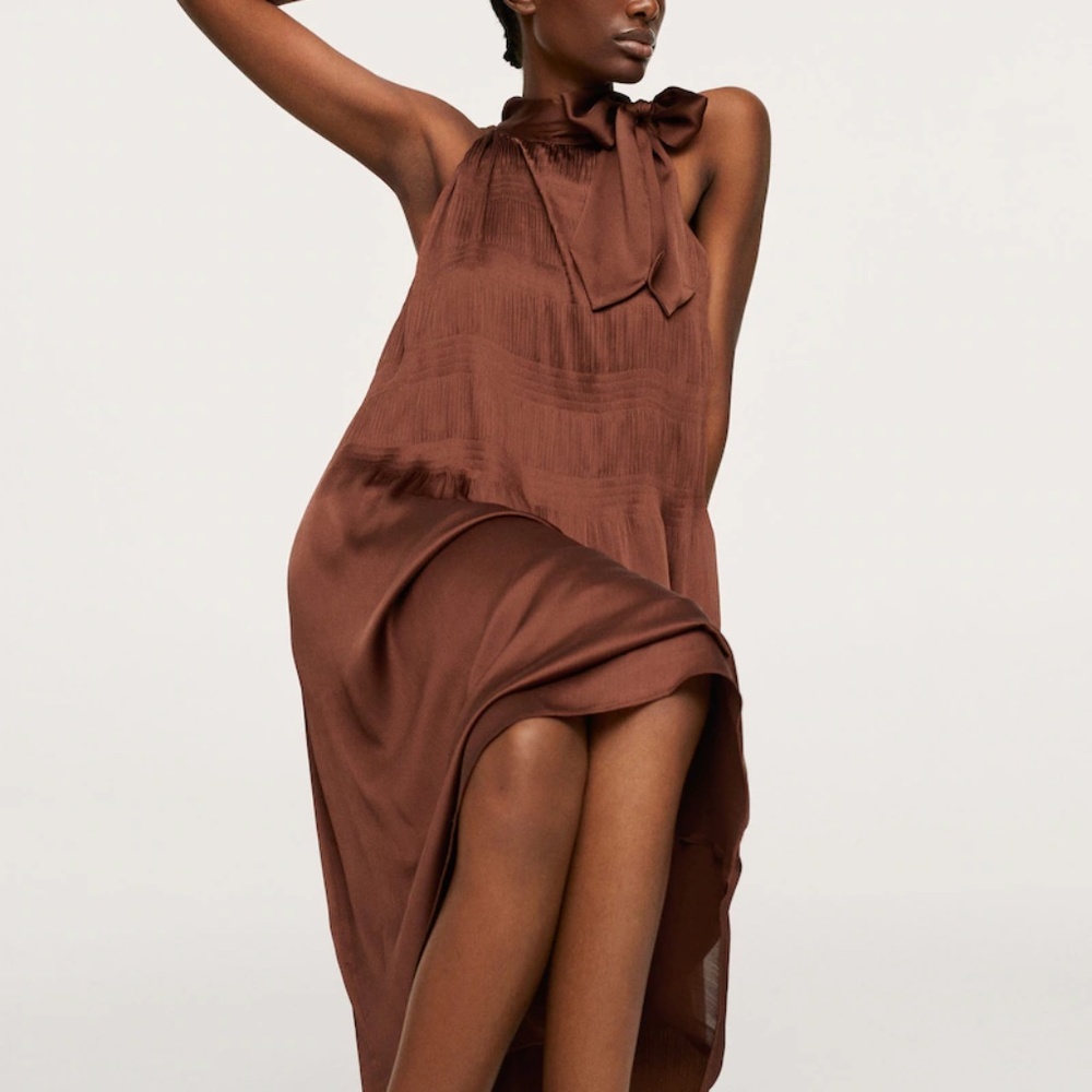 Pleated detail dress